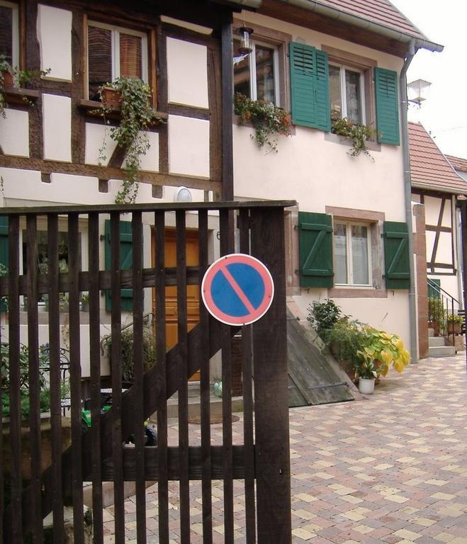 Charmant Petit Appartement En Alsace Bouxwiller  Exteriör bild