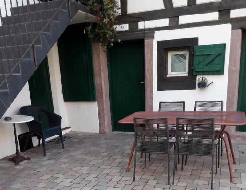 Charmant Petit Appartement En Alsace Bouxwiller  Exteriör bild